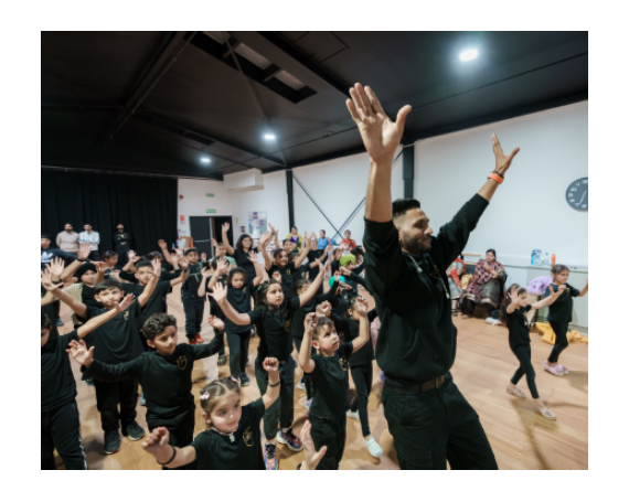 Rivercity Punjabiz Bhangra dancers